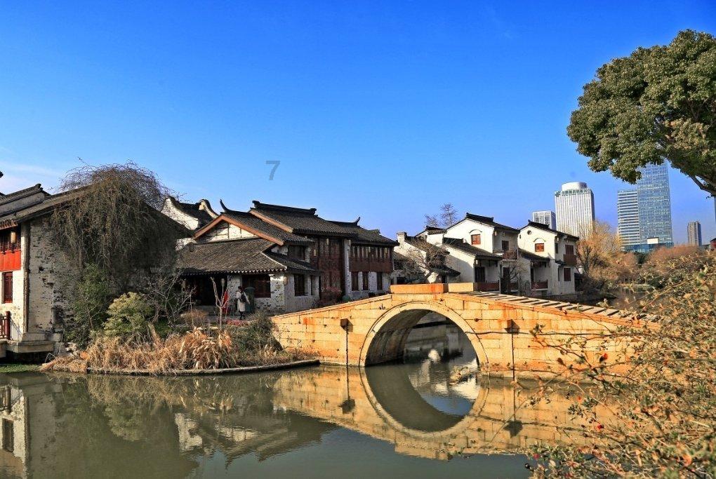 解答你的疑惑-12个白球和12个黄球在一个抽屉里头至少抽几次可以保证四个球颜色一样?有问必答平台